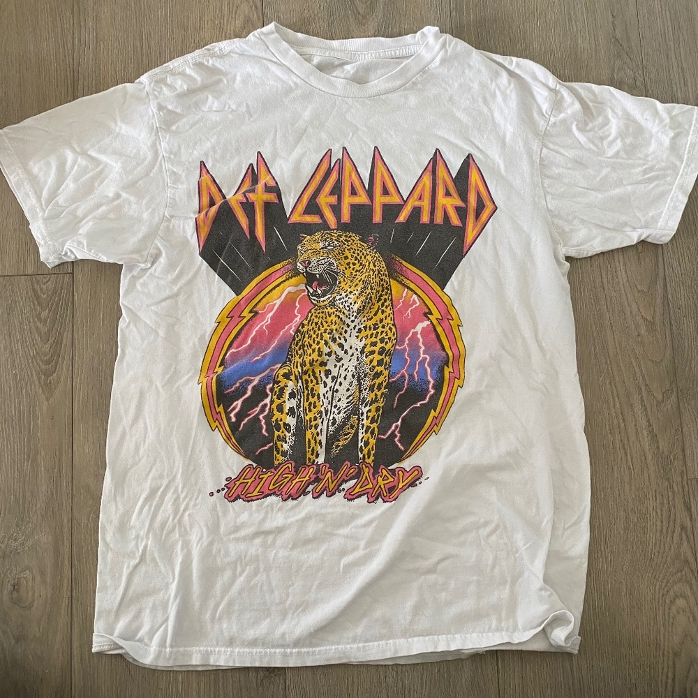 Women’s band tee